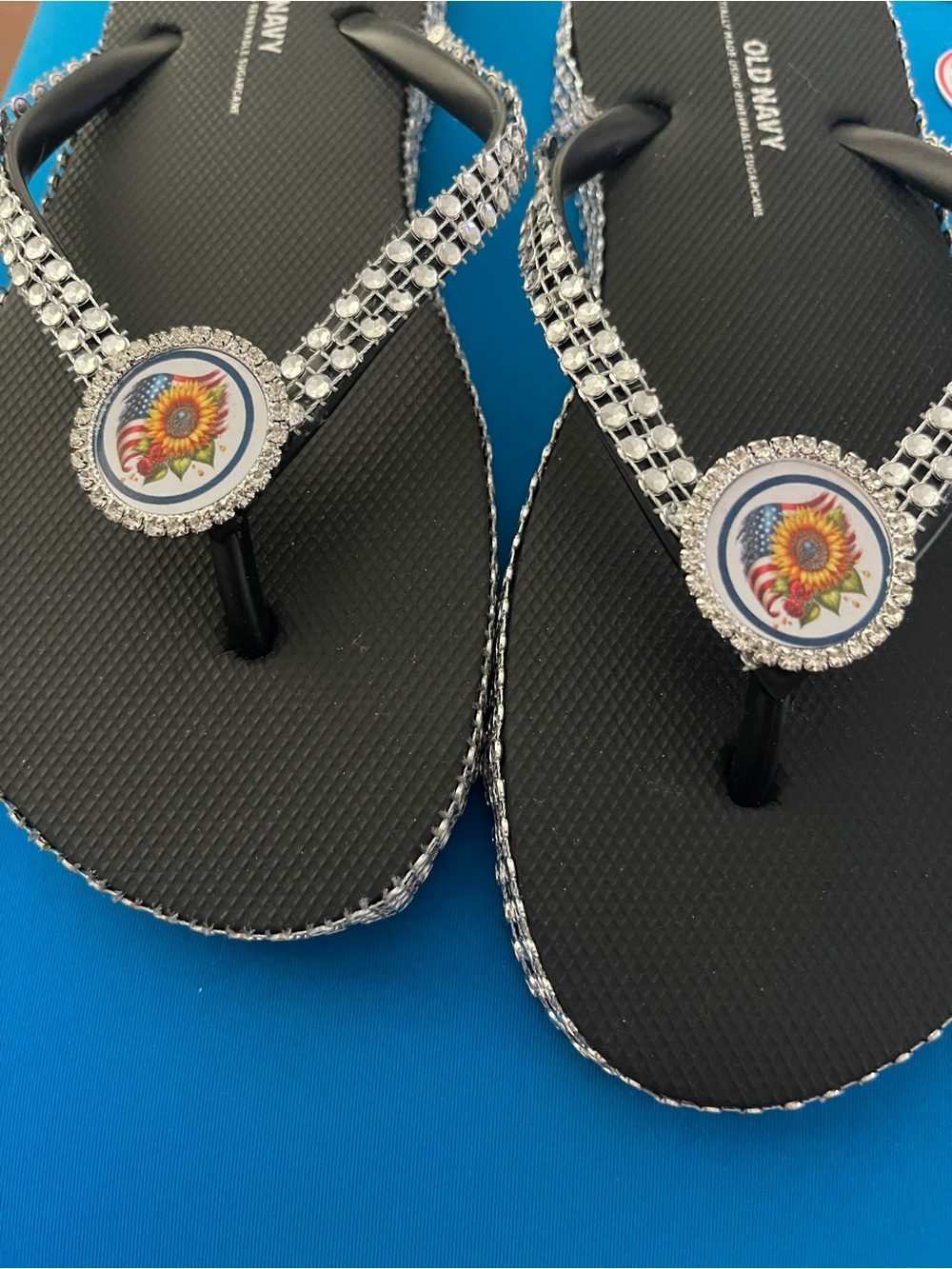 Old Navy Black Rhinestone Sunflower Medallion Flip Flops